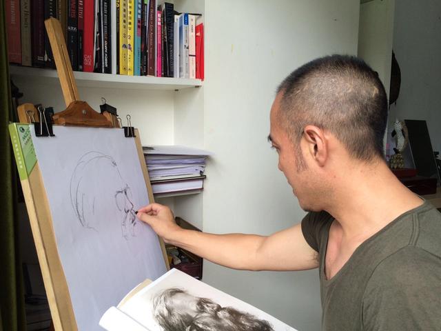 馬晨喬現(xiàn)場(chǎng)畫(huà)藝術(shù)作品